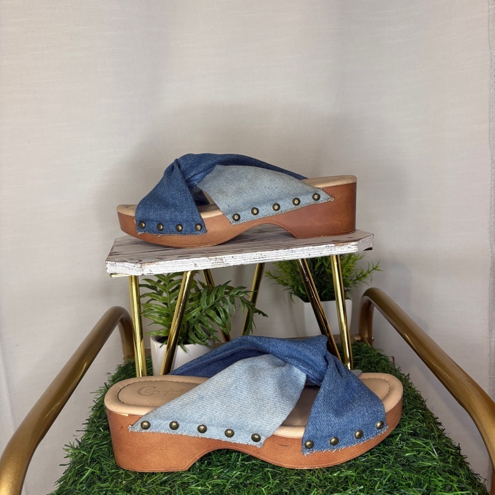 Country Concert Ready Denim Blue Women's Sandals Size 7